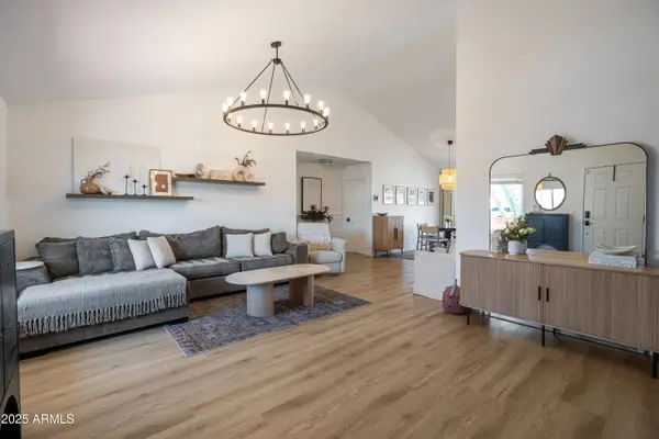 6914 W Sunnyside Drive, Peoria, AZ 85345