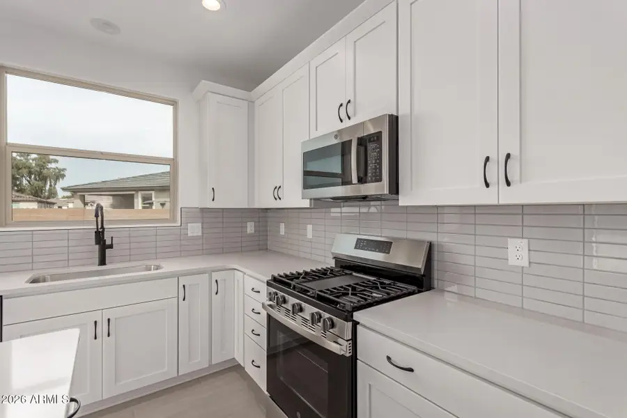 8302 N 54th Drive, Glendale, AZ 85302 - #3