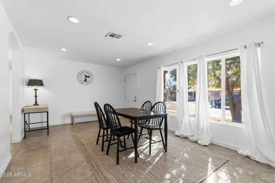 8626 E Windsor Avenue, Scottsdale, AZ 85257 - #3