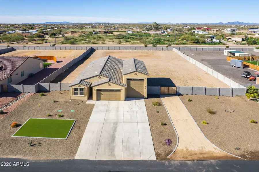 29420 N 224th Drive, Wittmann, AZ 85361 - Image #2