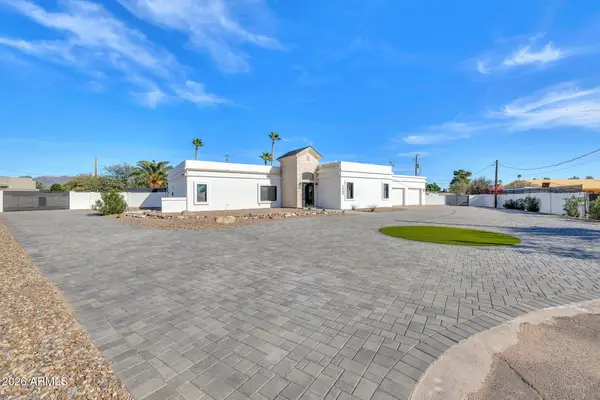 7860 E Davenport Drive, Scottsdale, AZ 85260
