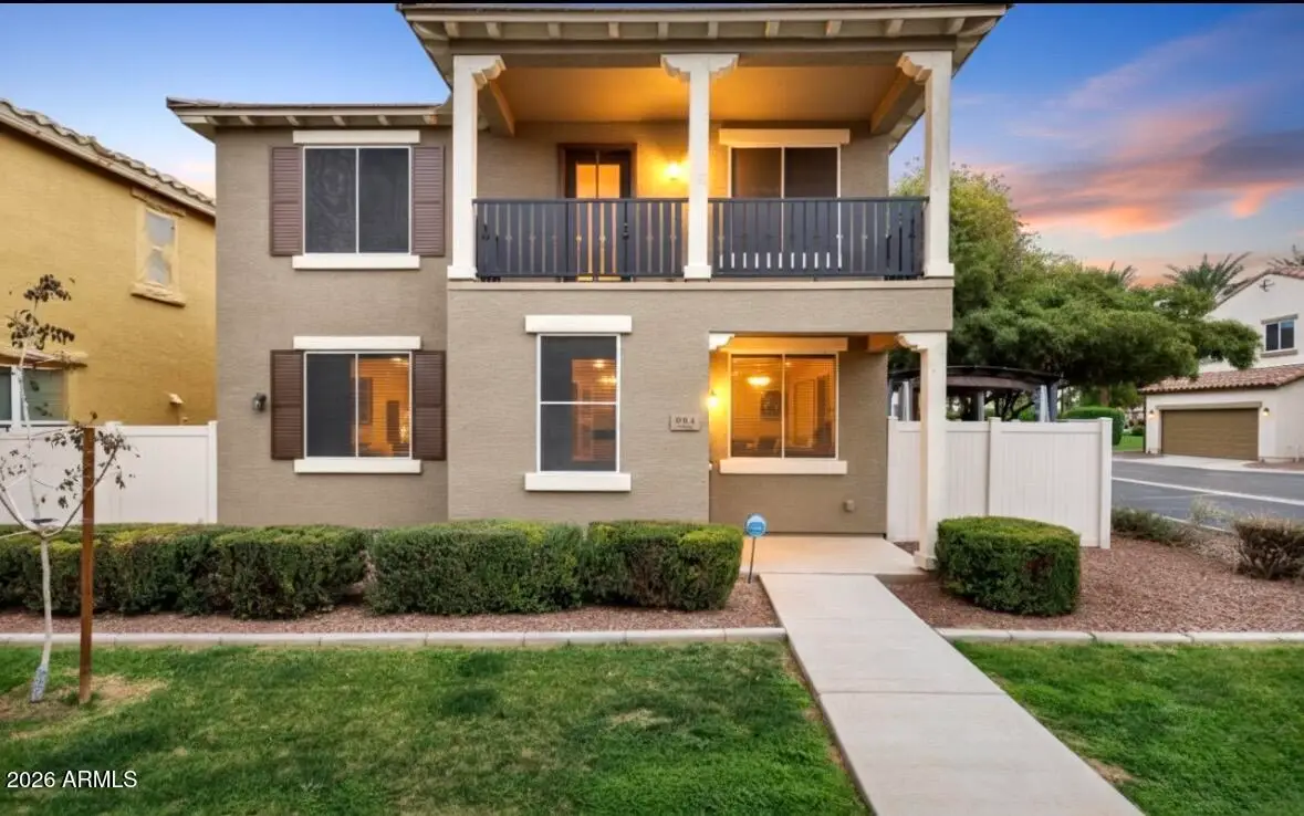 894 S Utilis Drive, Gilbert, AZ 85296 - #1