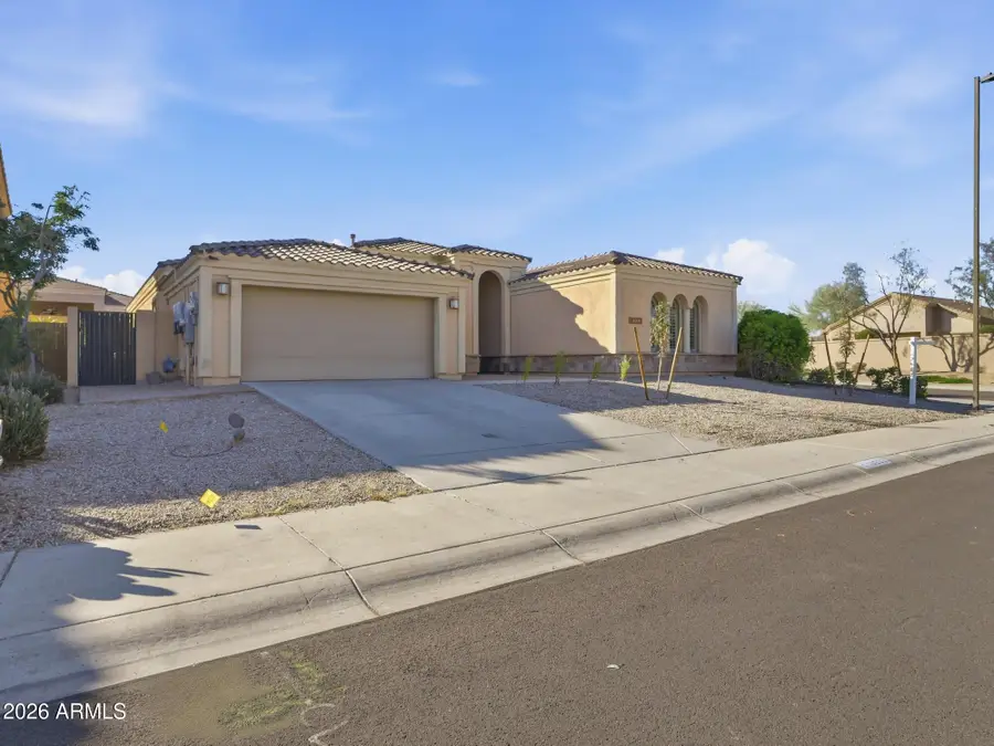 18233 W Estes Way, Goodyear, AZ 85338 - Image #3