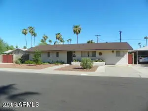 7526 E Minnezona Avenue, Scottsdale, AZ 85251