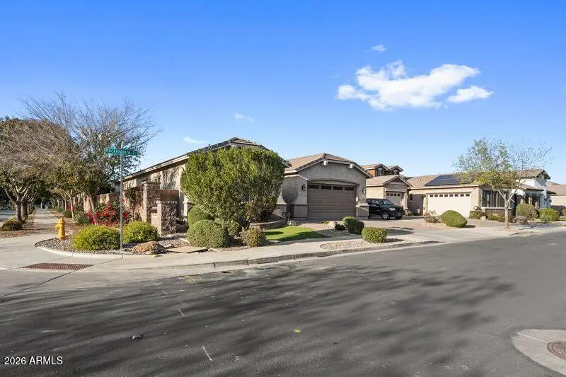 20298 E Mockingbird Drive, Queen Creek, AZ 85142 - Image #3