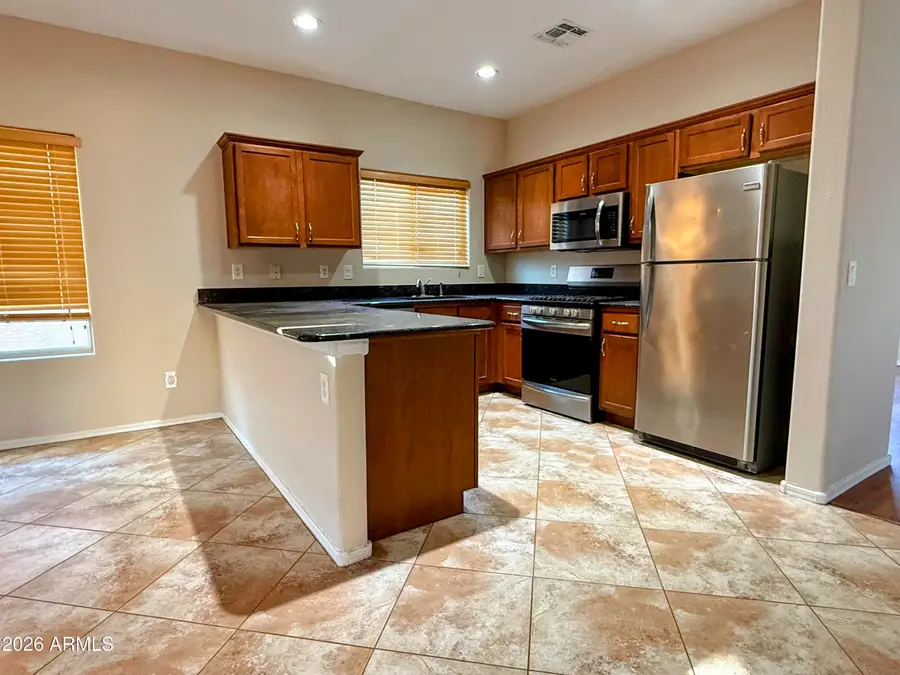 805 W Sunset Drive, Coolidge, AZ 85128 - #3