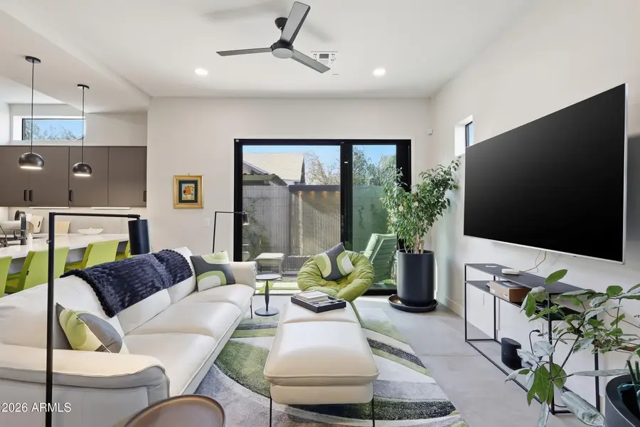 377 E Windsor Avenue #1, Phoenix, AZ 85004 - Image #3