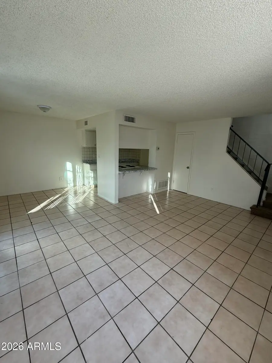 6817 W Devonshire Avenue, Phoenix, AZ 85033 - Image #2