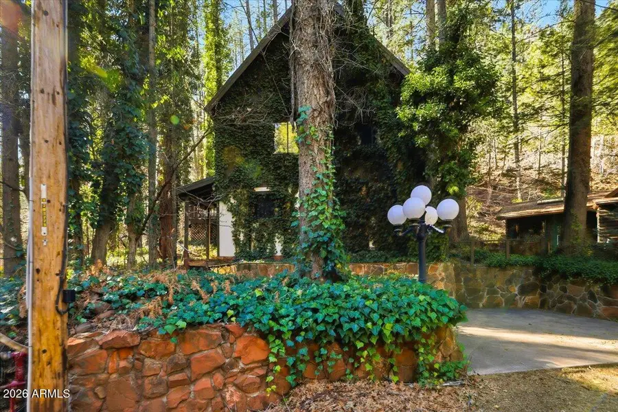 621 N Harding Drive, Sedona, AZ 86336 - Image #2