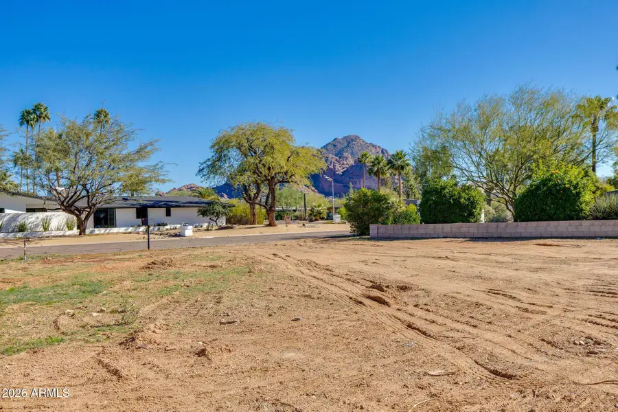 4027 E San Miguel Avenue #84, Phoenix, AZ 85018 - #3