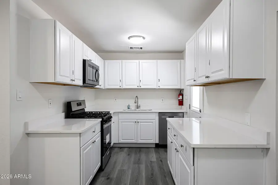 1339 E Glenrosa Avenue, Phoenix, AZ 85014 - Image #2