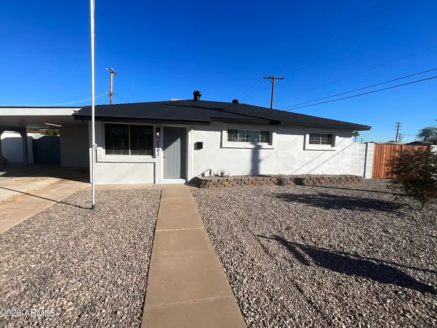 2301 N 39th Lane, Phoenix, AZ 85009 - Image #2