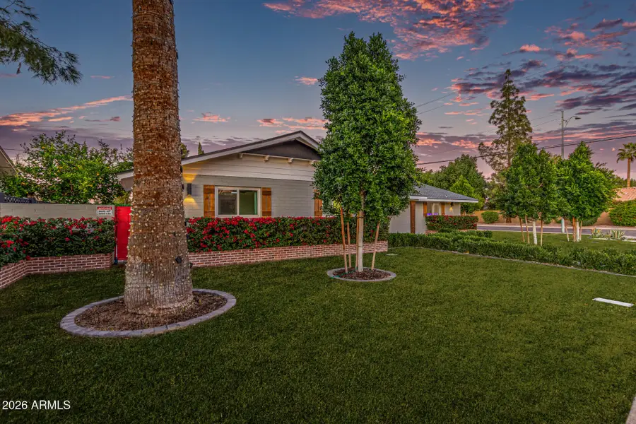 8344 E Hazelwood Street, Scottsdale, AZ 85251 - Image #2