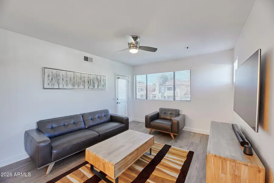 4925 E Desert Cove Avenue #332, Scottsdale, AZ 85254 - Image #3