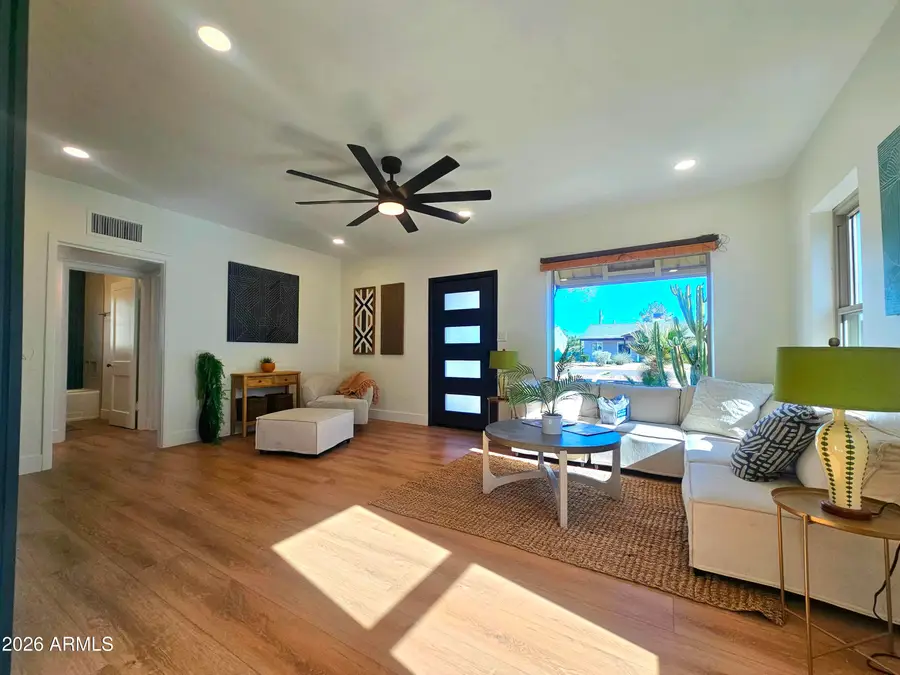 4234 N 2nd Drive, Phoenix, AZ 85013 - Image #2