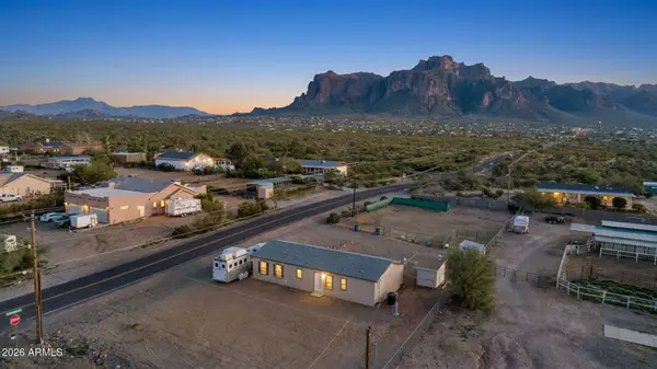775 N Hilton Road, Apache Junction, AZ 85119