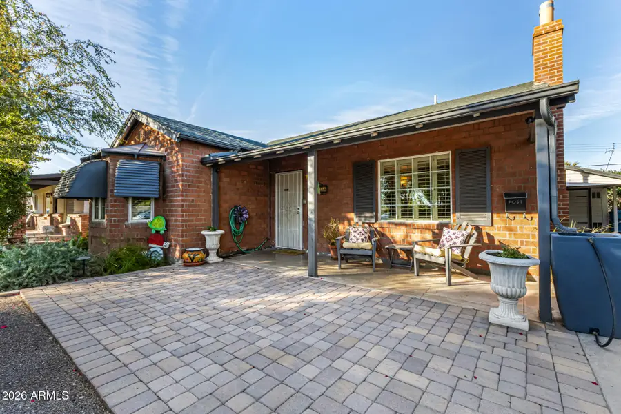 334 W Roma Avenue, Phoenix, AZ 85013 - Image #2