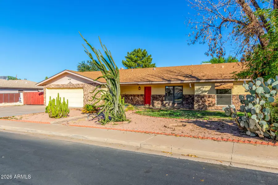 1626 E Garnet Avenue, Mesa, AZ 85204 - #2