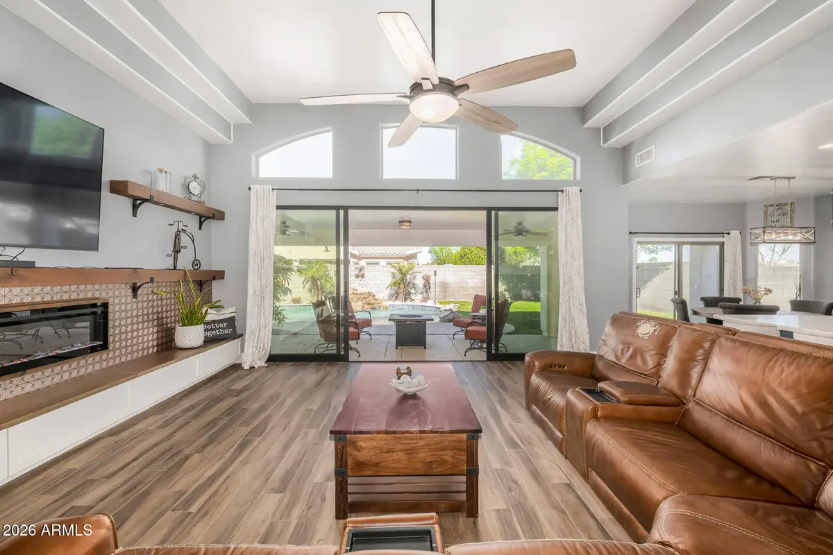 992 E Beechnut Drive, Chandler, AZ 85249 - #1