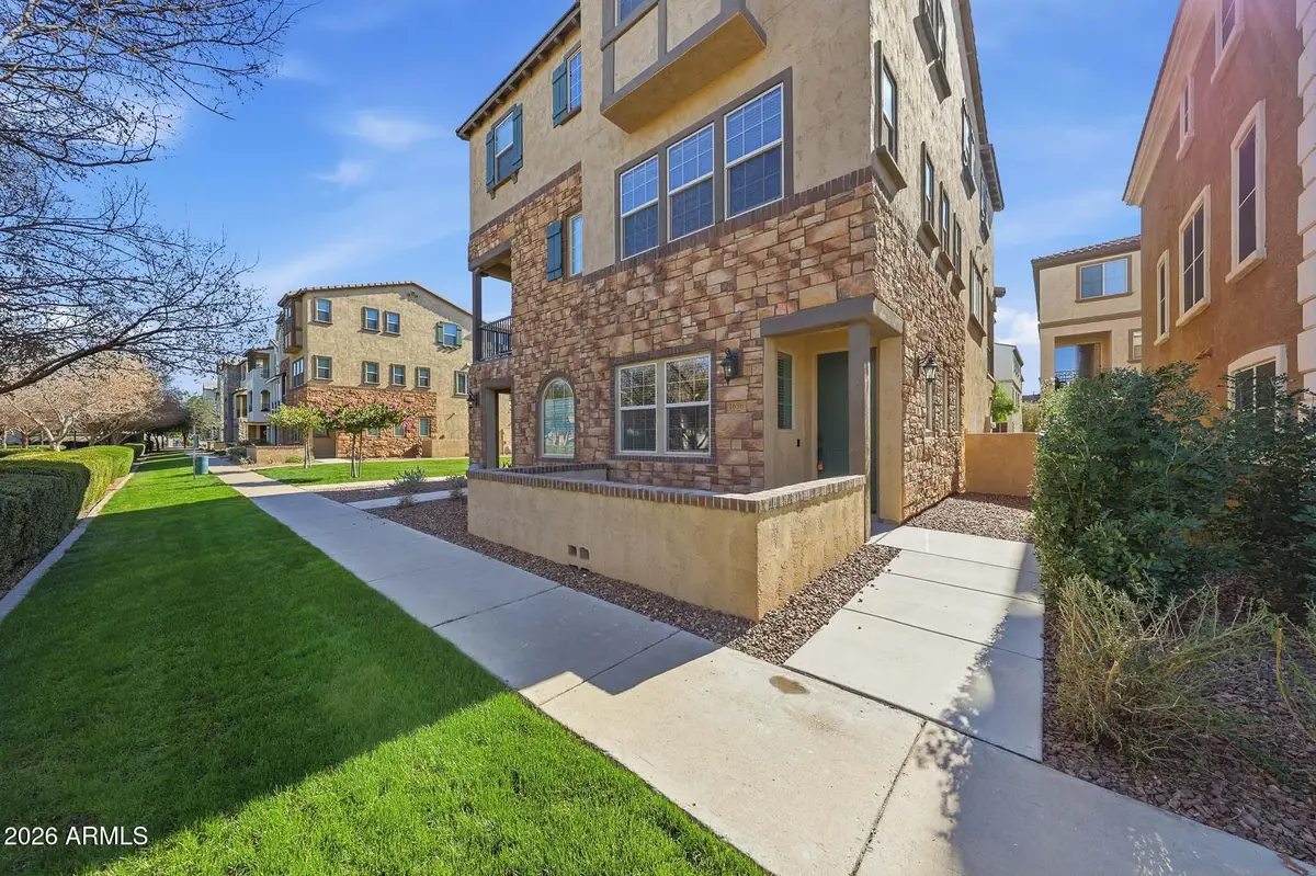 1696 E Bridgeport Parkway, Gilbert, AZ 85295 - #1