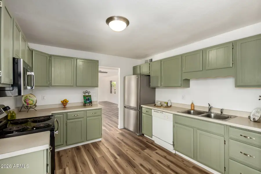 3913 W Krall Street, Phoenix, AZ 85019 - Image #3