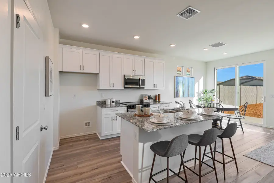 18019 W Calle Lejos Road, Surprise, AZ 85387 - Image #2