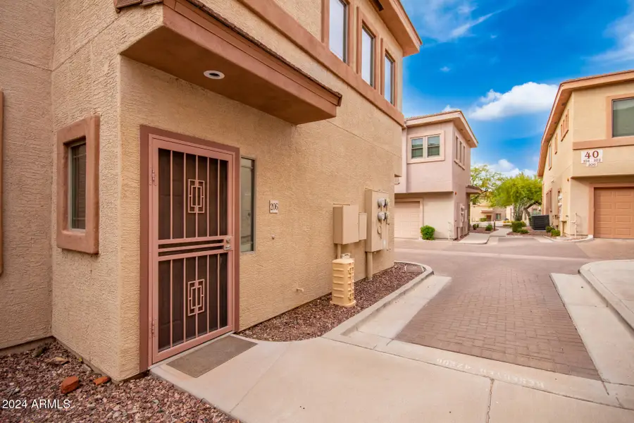 42424 N Gavilan Peak Parkway #42206, Anthem, AZ 85086 - Image #2