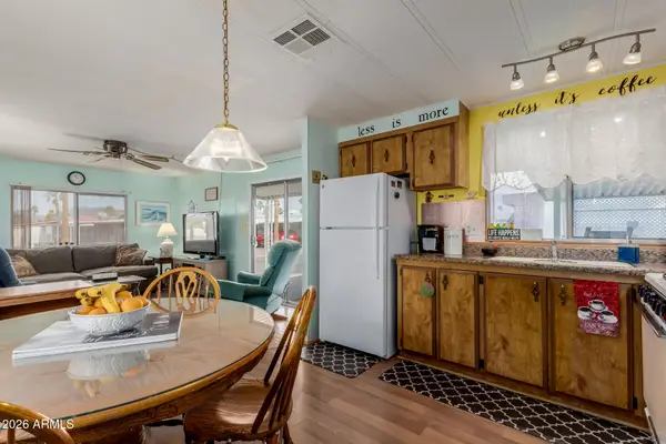 800 W Apache Trail #77, Apache Junction, AZ 85120