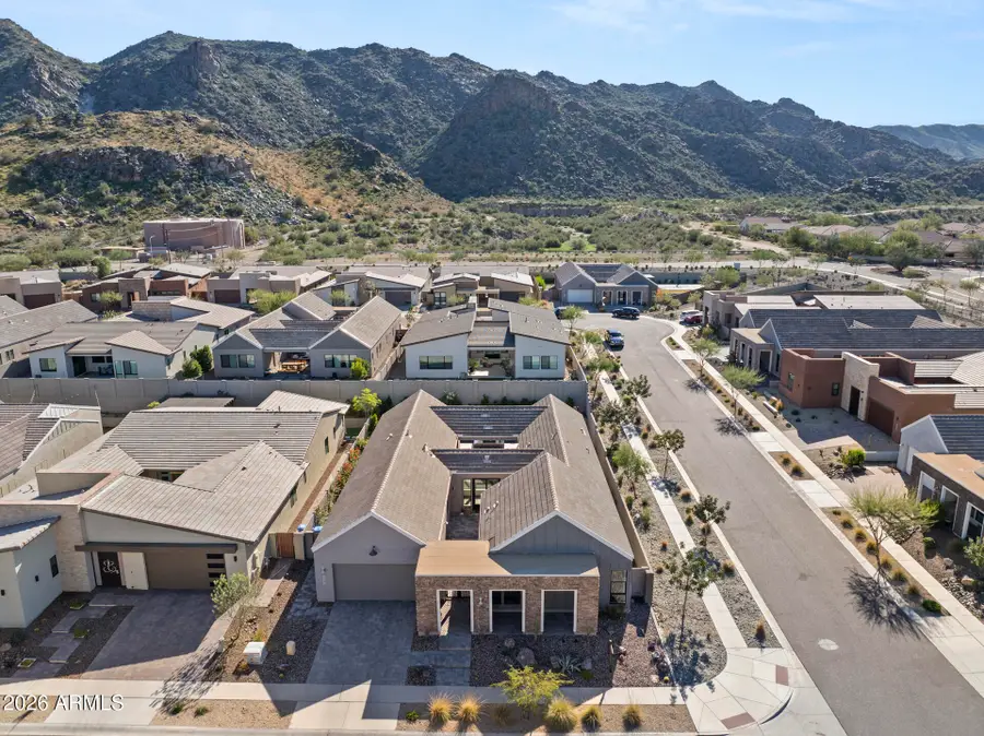 713 E Kachina Trail, Phoenix, AZ 85042 - #2