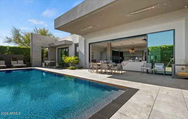 6982 E Joshua Tree Lane, Paradise Valley, AZ 85253