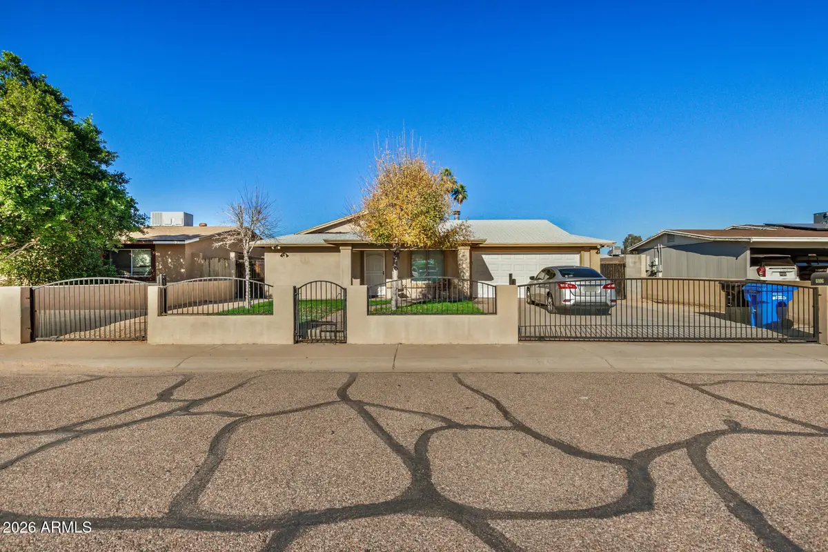 6806 W Lewis Avenue, Phoenix, AZ 85035 - Image #1