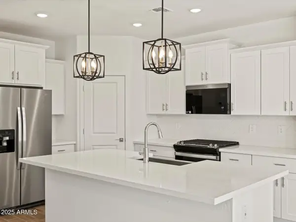 15836 W Cottontail Lane, Surprise, AZ 85387