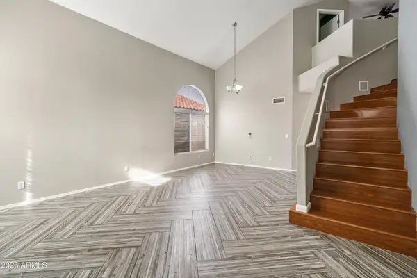 1304 E Muriel Drive, Phoenix, AZ 85022