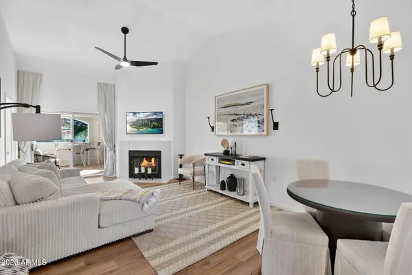 10401 N 52nd Street #230, Paradise Valley, AZ 85253