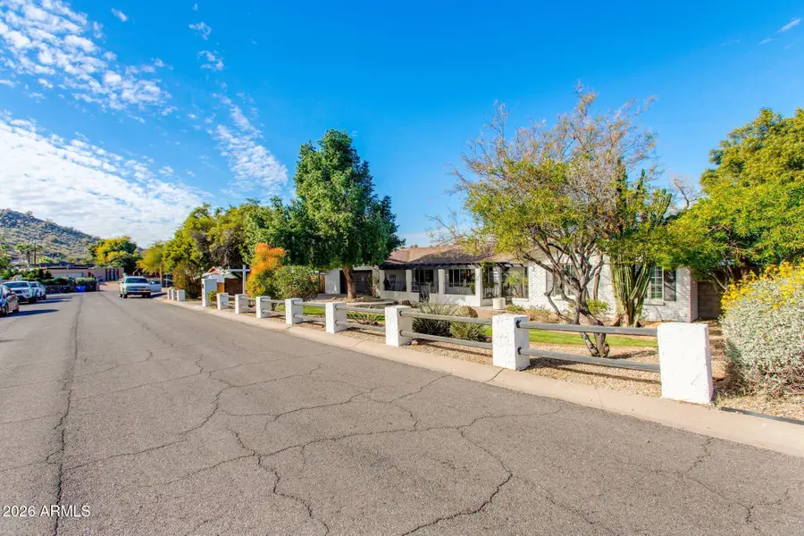 1520 W Aster Drive, Phoenix, AZ 85029 - #2