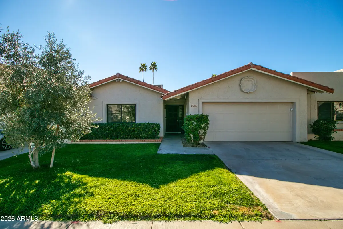 7631 E Medlock Drive, Scottsdale, AZ 85250 - #1
