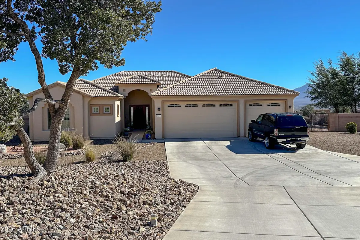 6451 E Saddlehorn Circle, Hereford, AZ 85615 - Image #1