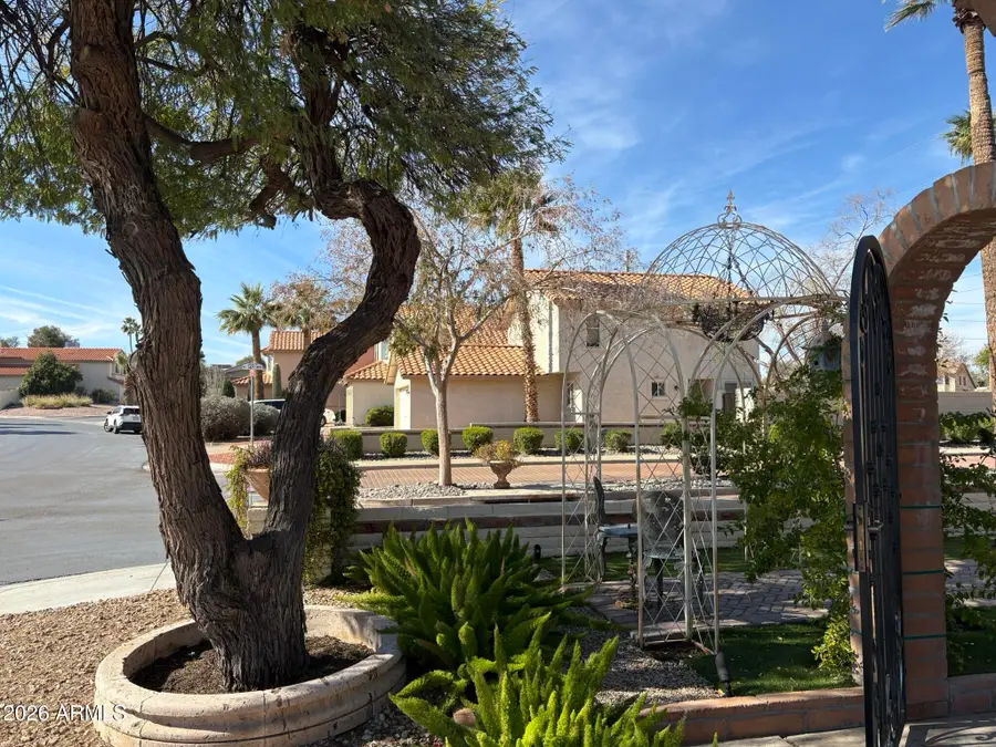 1636 E Villa Theresa Drive, Phoenix, AZ 85022 - #2