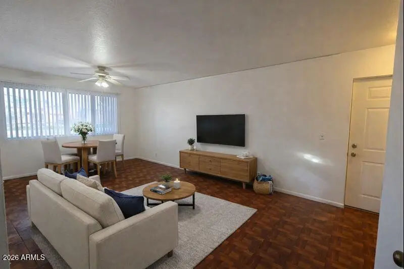 2557 W Rose Lane #204, Phoenix, AZ 85017 - Image #3