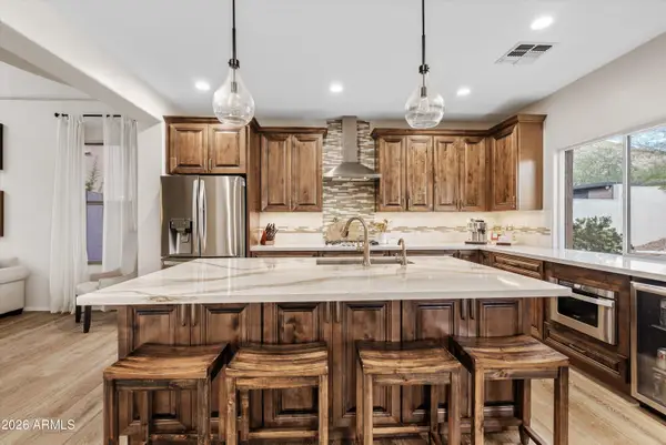 2730 W Silver Fox Way, Phoenix, AZ 85045