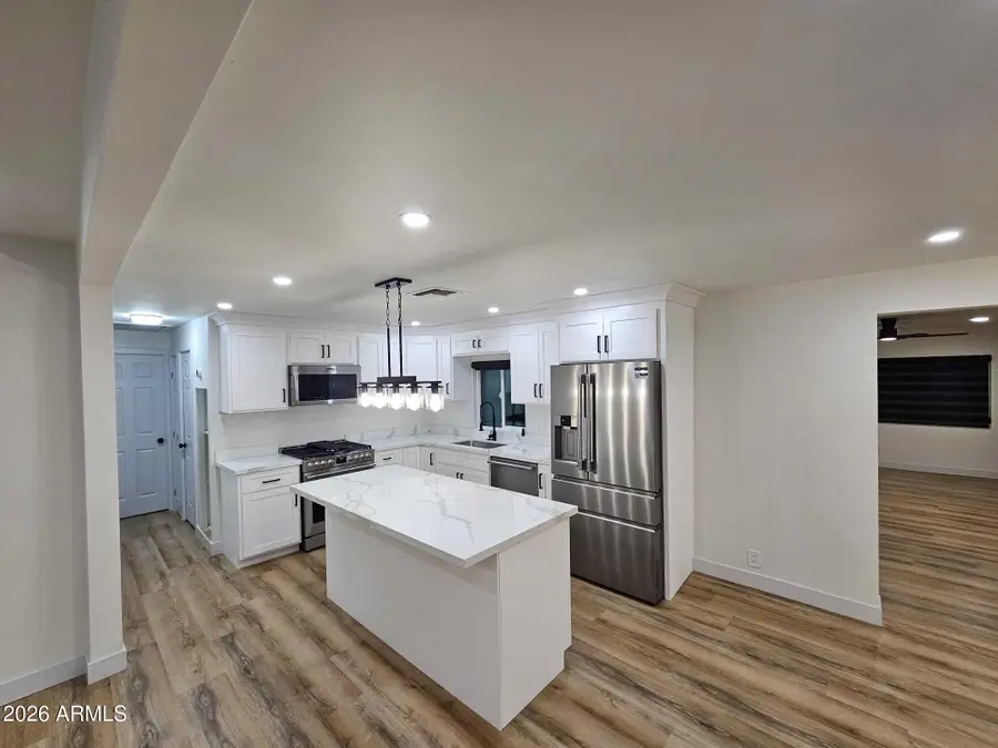 7007 W Wanda Lynn Lane, Peoria, AZ 85382 - Image #2