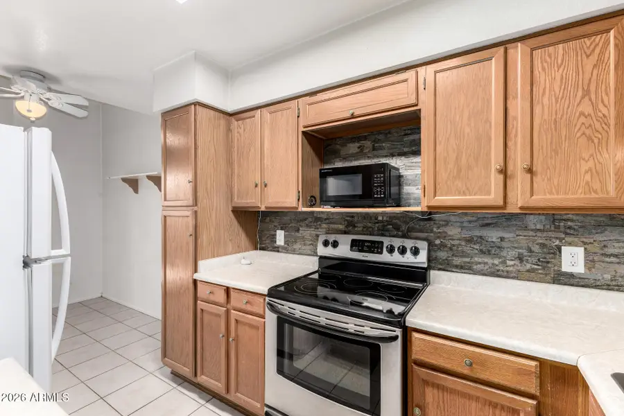 1718 S Longmore -- #13, Mesa, AZ 85202 - Image #2