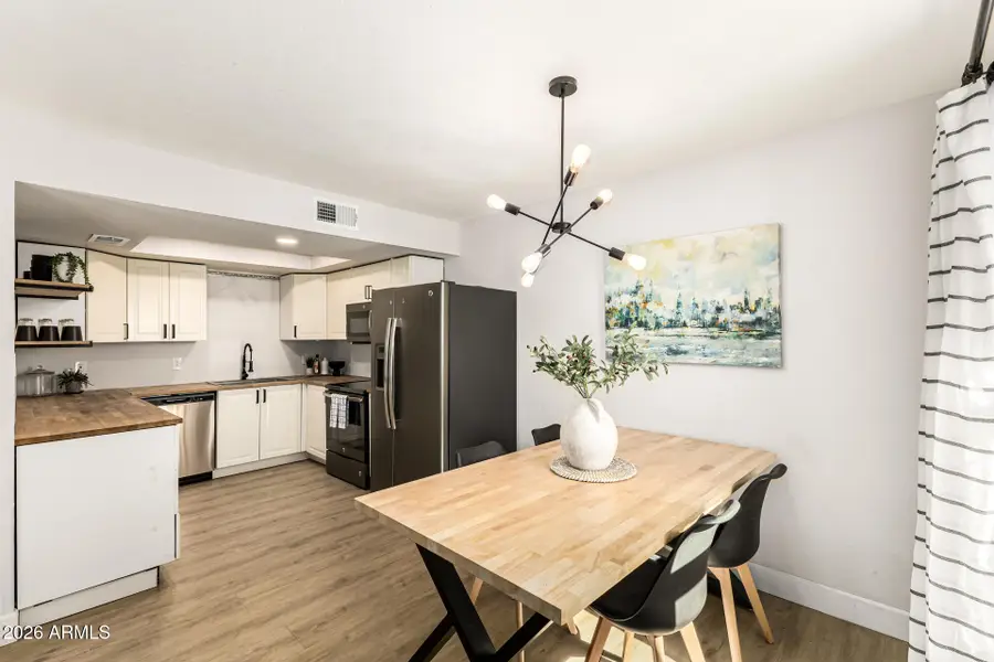 2040 S Longmore -- #72, Mesa, AZ 85202 - Image #3