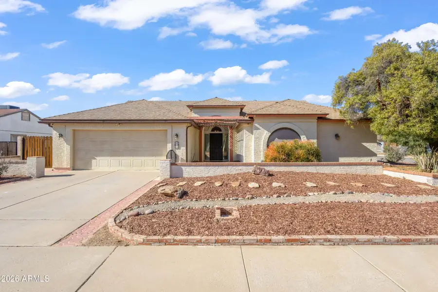 230 S Hazelton Drive, Chandler, AZ 85226 - Image #2