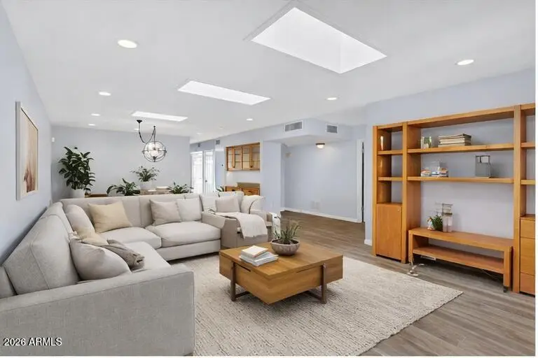 5640 N 12th Street, Phoenix, AZ 85014 - Image #2