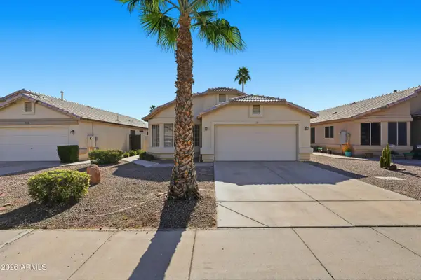125 W Smoke Tree Road, Gilbert, AZ 85233