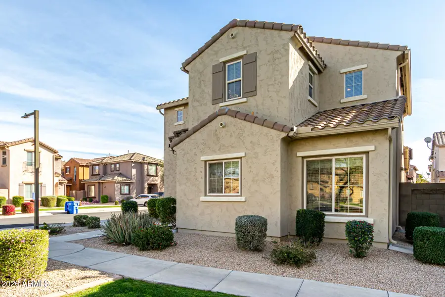 3933 E Cat Balue Drive, Phoenix, AZ 85050 - Image #3