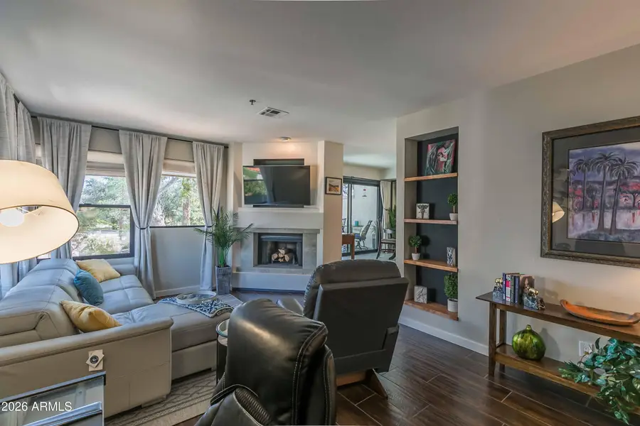 10080 E Mountainview Lake Drive #204, Scottsdale, AZ 85258 - Image #2