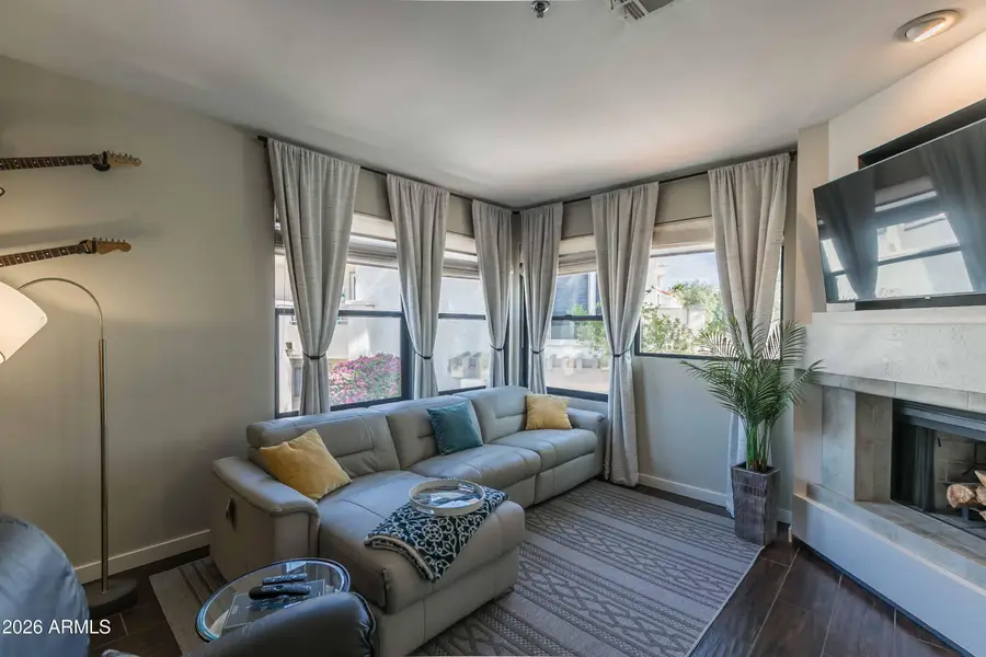 10080 E Mountainview Lake Drive #204, Scottsdale, AZ 85258 - Image #3