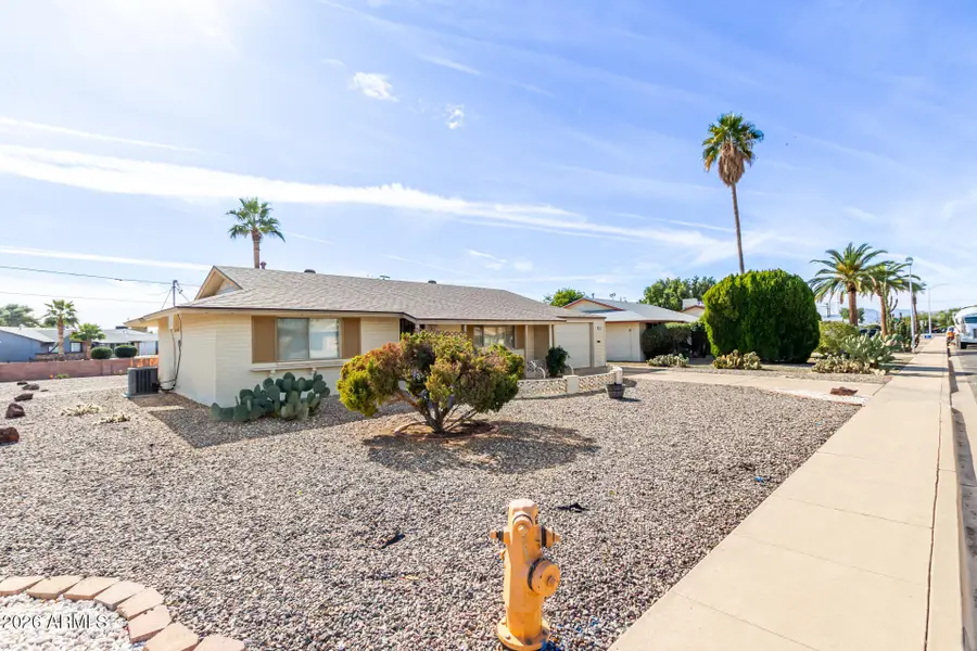 11023 W Sun City Boulevard, Sun City, AZ 85351 - Image #2